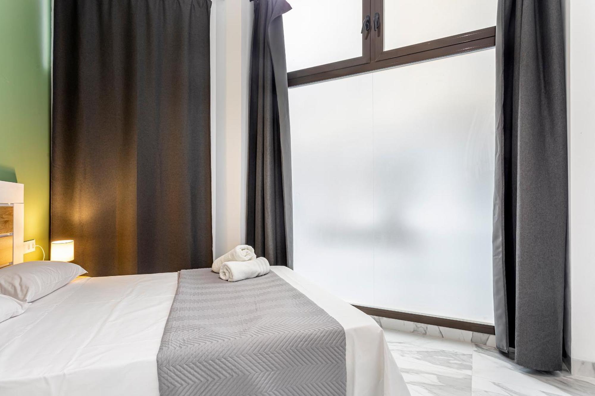 Apartamento De Estilo Moderno Hasta 5 Pax Valencia Exteriör bild
